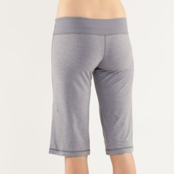 LULULEMON | Clam Digger II stretch bermuda shorts - Picture 8 of 8